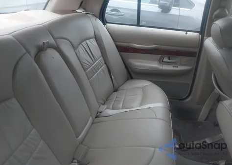 2002 Mercury Grand Marquis Gs из США, поврежденный, VIN 2MEFM74W62X642845